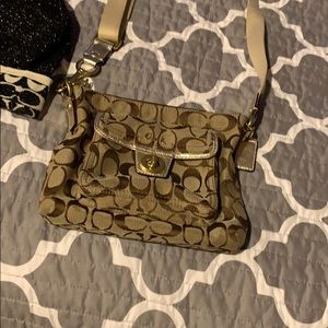 coach cross body + free coach beanie